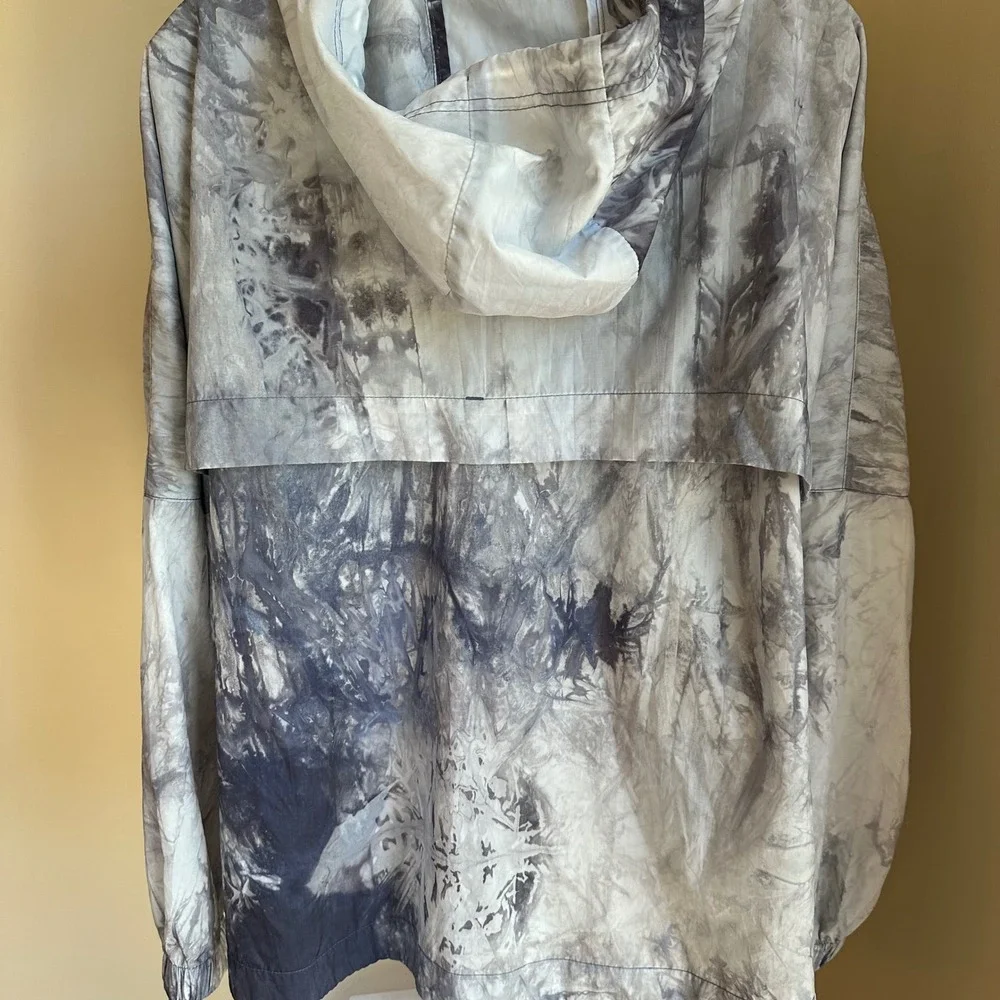 Nike Tie Dye Woven Wave Dye Anorak Jacket Pullover Windbreaker Women's Small‎